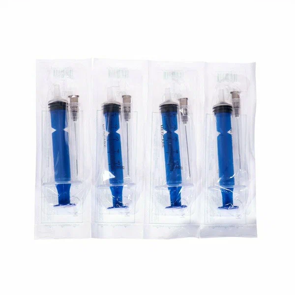 Шприц одноразовый MedCare с иглой 5мл (3-х комп.)